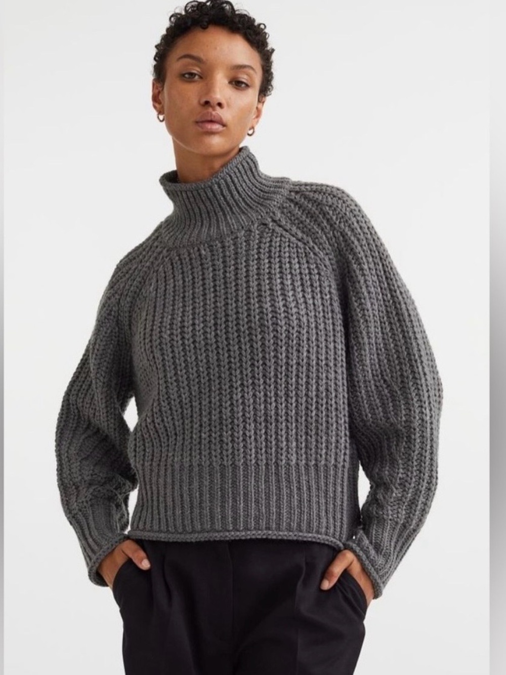 H&M Chunky Knit Turtleneck Sweater Charcoal Gray Oversized Women’s L NWOT